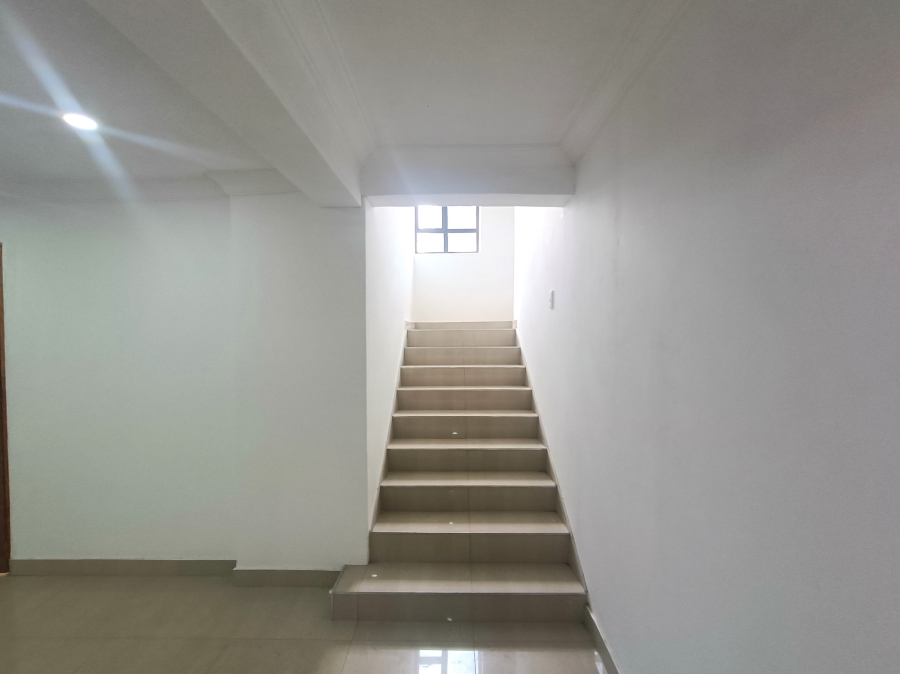 To Let 4 Bedroom Property for Rent in Brackenham KwaZulu-Natal