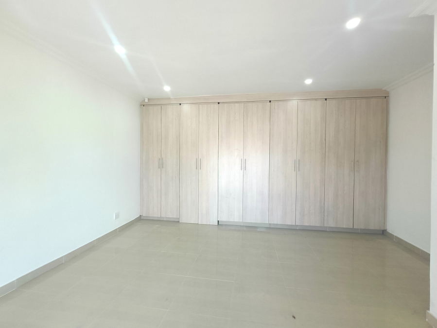 To Let 4 Bedroom Property for Rent in Brackenham KwaZulu-Natal