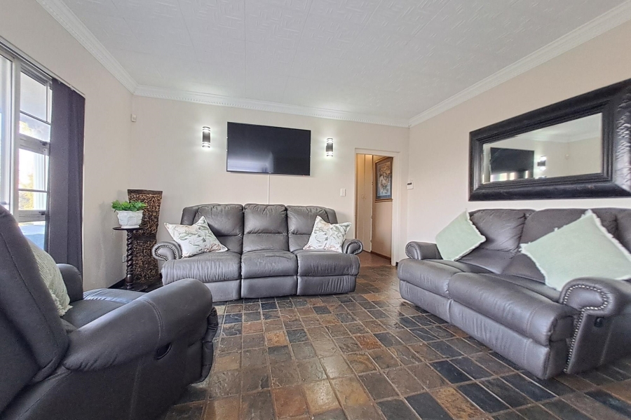 To Let 2 Bedroom Property for Rent in Athlone KwaZulu-Natal