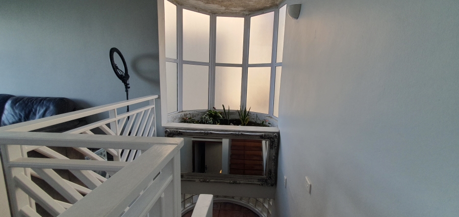 5 Bedroom Property for Sale in Bluff KwaZulu-Natal