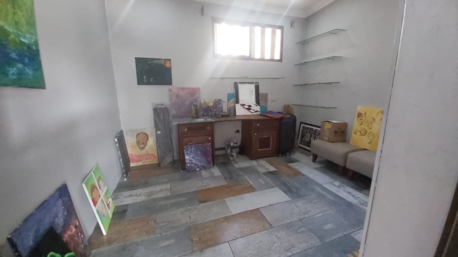 5 Bedroom Property for Sale in Bluff KwaZulu-Natal
