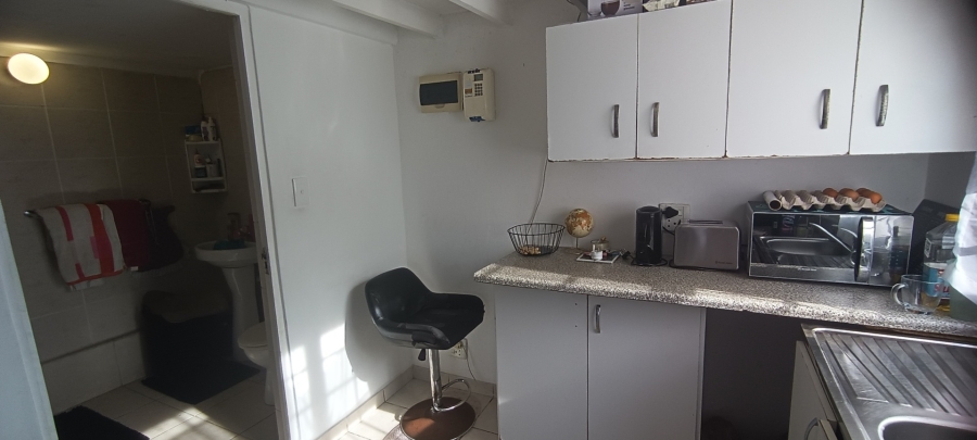 1 Bedroom Property for Sale in Bluff KwaZulu-Natal