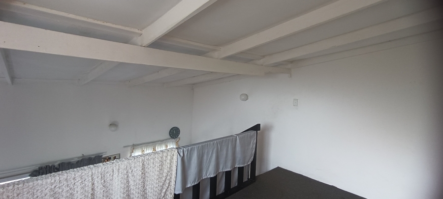 1 Bedroom Property for Sale in Bluff KwaZulu-Natal