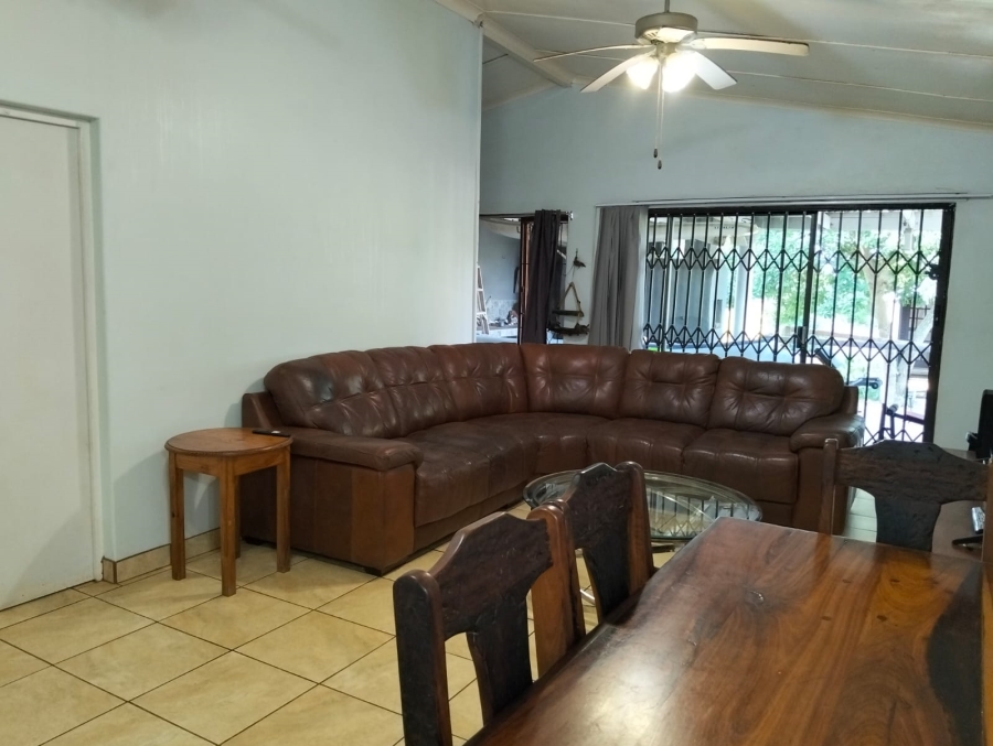 3 Bedroom Property for Sale in Sea Park KwaZulu-Natal