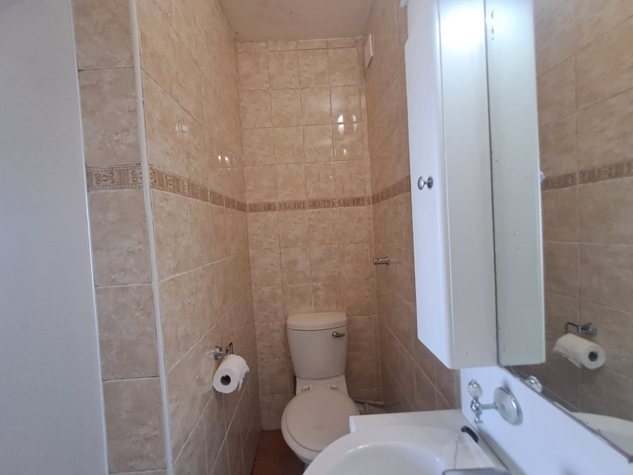 2 Bedroom Property for Sale in Lawrence Rocks KwaZulu-Natal