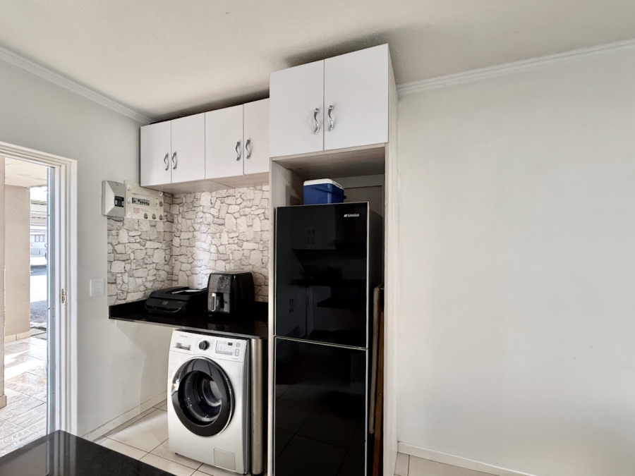 2 Bedroom Property for Sale in Manor Estates KwaZulu-Natal