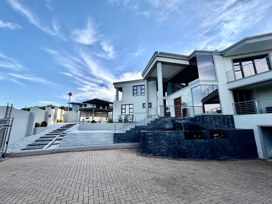 5 Bedroom Property for Sale in Sheffield Beach KwaZulu-Natal