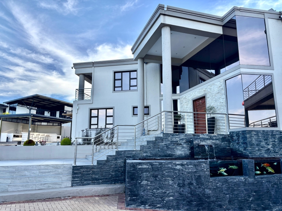 5 Bedroom Property for Sale in Sheffield Beach KwaZulu-Natal