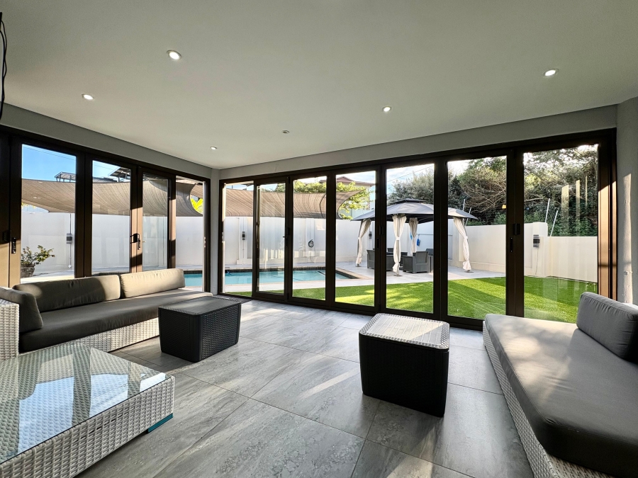5 Bedroom Property for Sale in Sheffield Beach KwaZulu-Natal