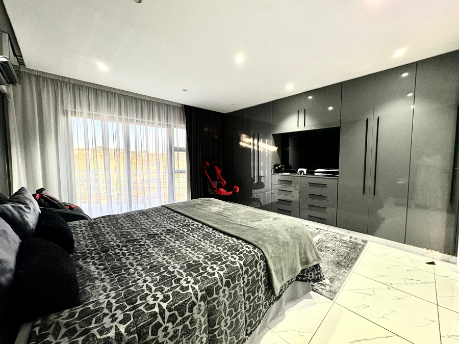 5 Bedroom Property for Sale in Sheffield Beach KwaZulu-Natal