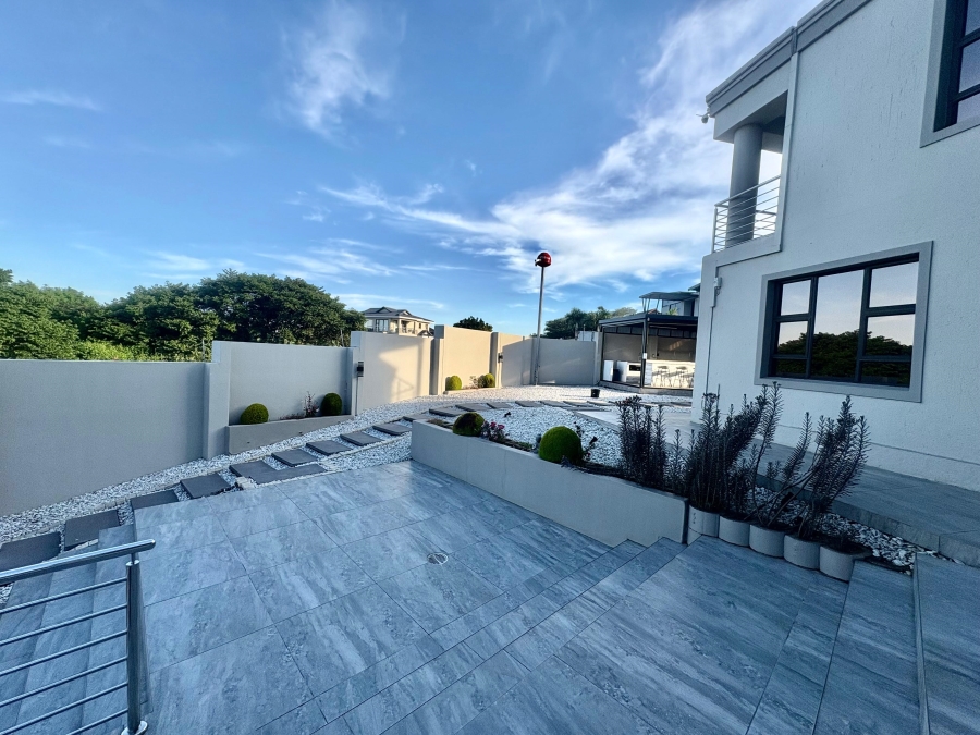 5 Bedroom Property for Sale in Sheffield Beach KwaZulu-Natal