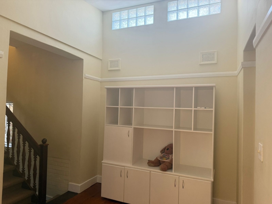 To Let 2 Bedroom Property for Rent in Windermere KwaZulu-Natal