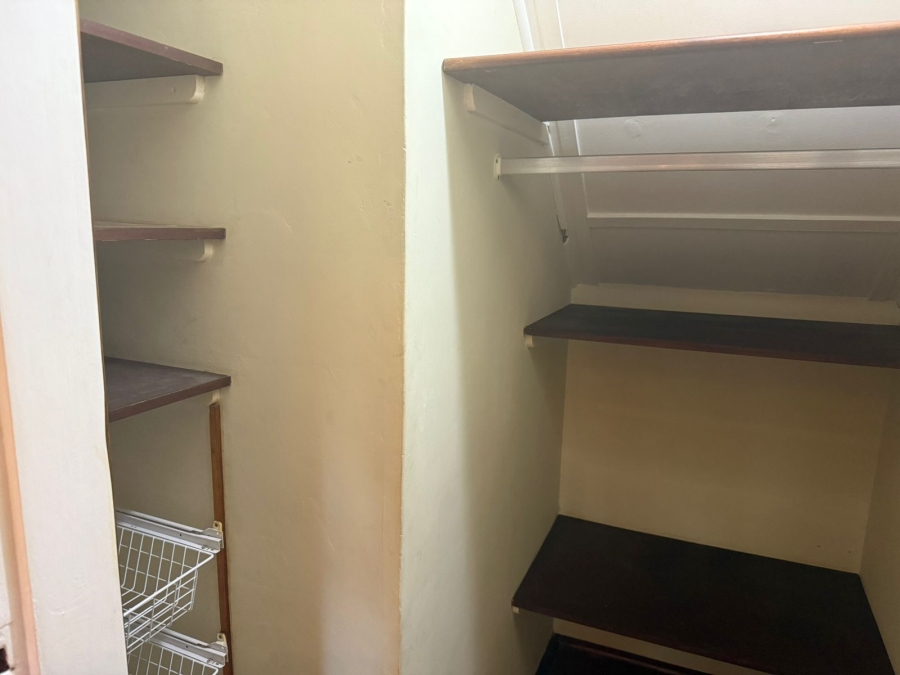To Let 2 Bedroom Property for Rent in Windermere KwaZulu-Natal