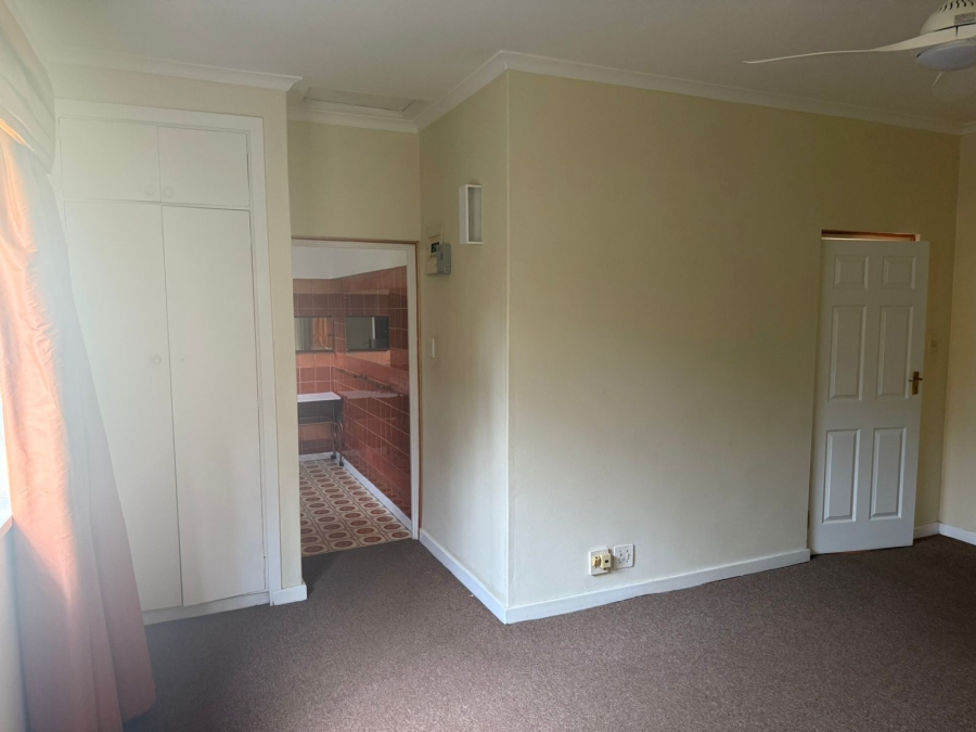 To Let 2 Bedroom Property for Rent in Windermere KwaZulu-Natal