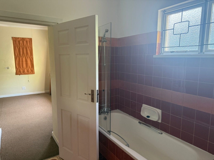 To Let 2 Bedroom Property for Rent in Windermere KwaZulu-Natal