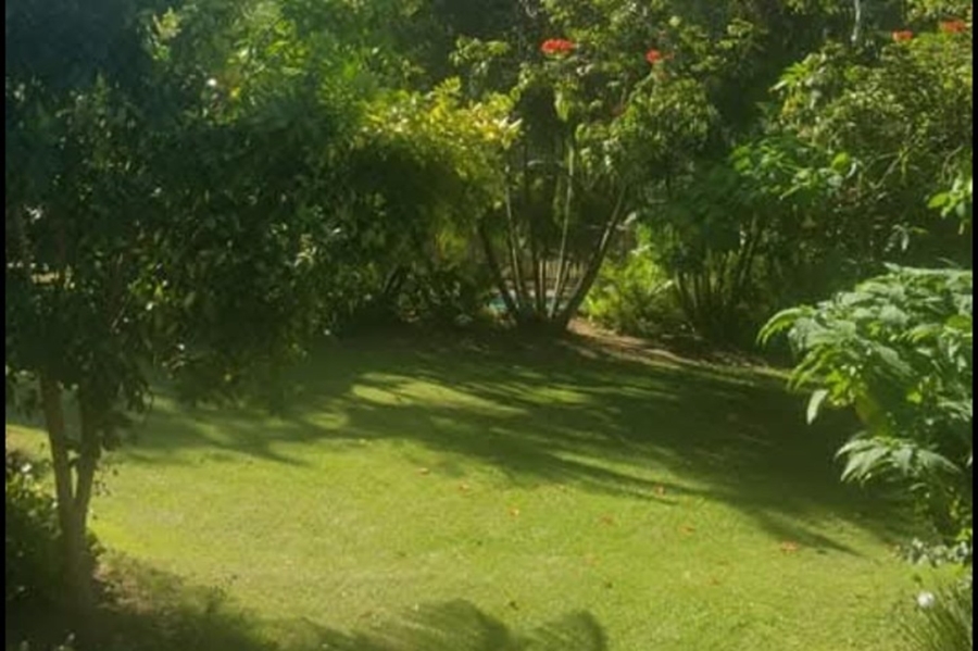 9 Bedroom Property for Sale in Black Rock KwaZulu-Natal