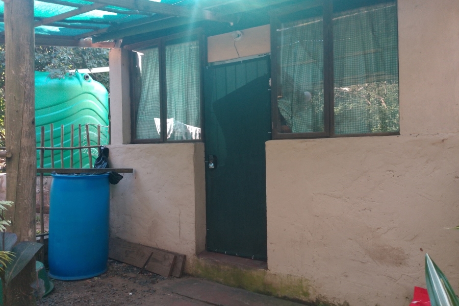 9 Bedroom Property for Sale in Black Rock KwaZulu-Natal