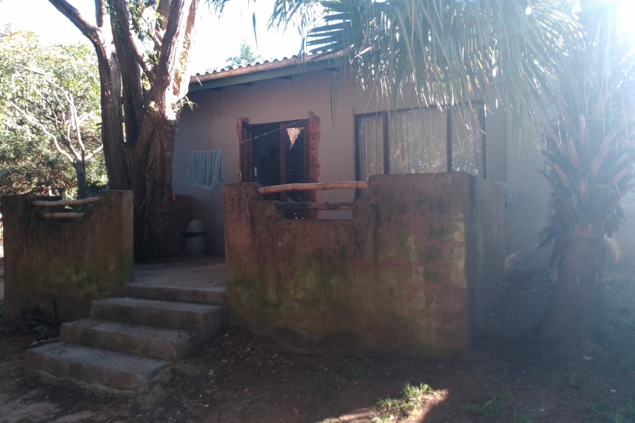 9 Bedroom Property for Sale in Black Rock KwaZulu-Natal