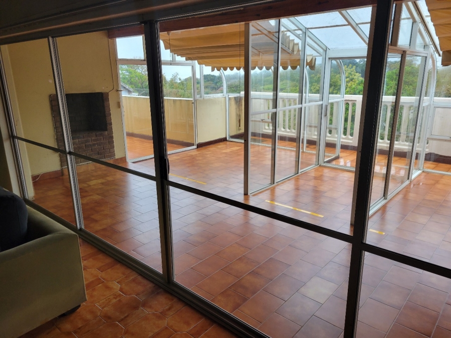 To Let 2 Bedroom Property for Rent in Southport KwaZulu-Natal