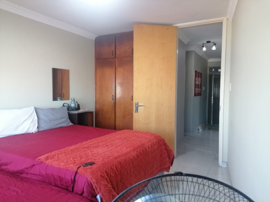 2 Bedroom Property for Sale in Durban Central KwaZulu-Natal