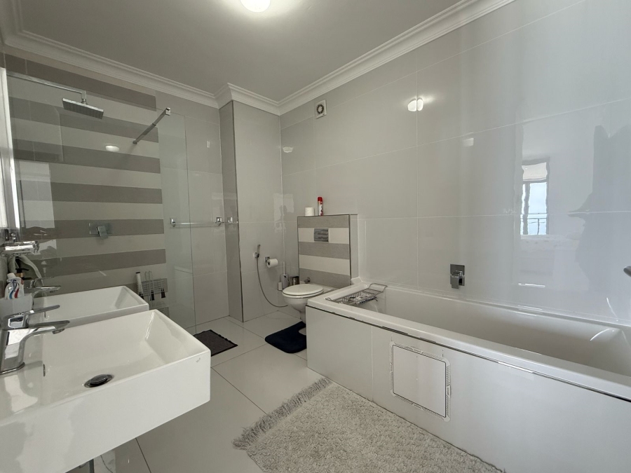 3 Bedroom Property for Sale in La Mercy KwaZulu-Natal