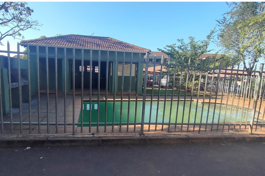2 Bedroom Property for Sale in Montclair KwaZulu-Natal