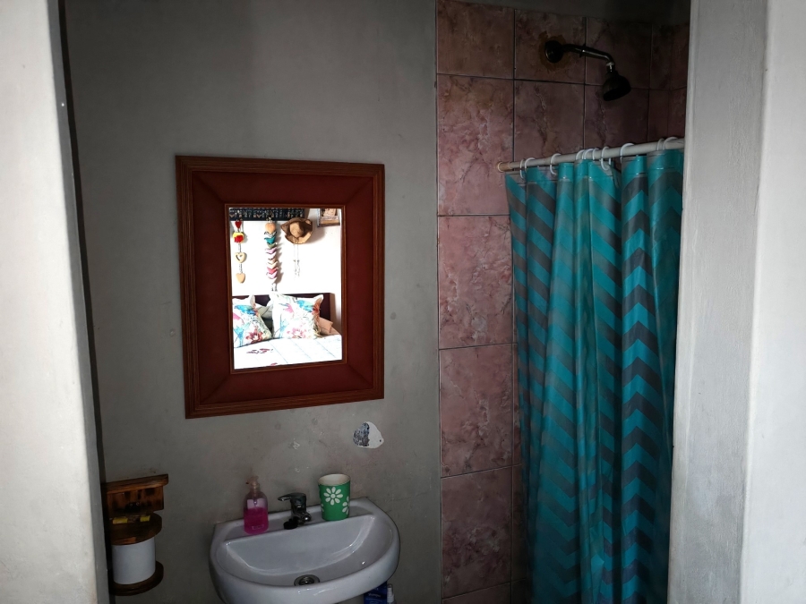 5 Bedroom Property for Sale in Brighton Beach KwaZulu-Natal