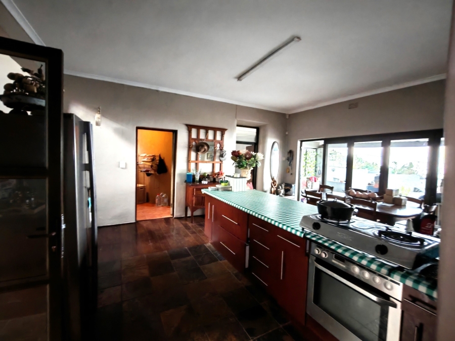 5 Bedroom Property for Sale in Brighton Beach KwaZulu-Natal