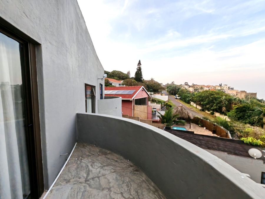 5 Bedroom Property for Sale in Brighton Beach KwaZulu-Natal