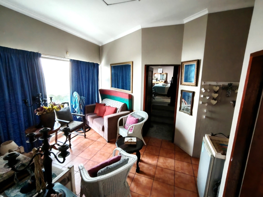 5 Bedroom Property for Sale in Brighton Beach KwaZulu-Natal