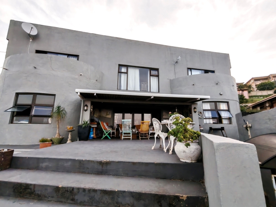 5 Bedroom Property for Sale in Brighton Beach KwaZulu-Natal
