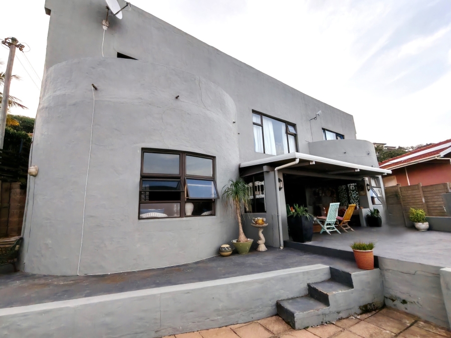 5 Bedroom Property for Sale in Brighton Beach KwaZulu-Natal