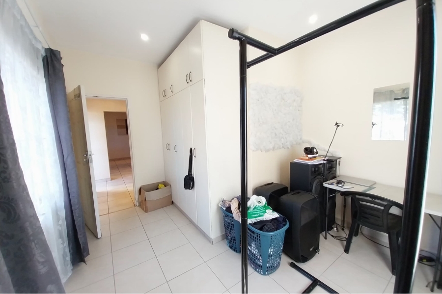 2 Bedroom Property for Sale in Windermere KwaZulu-Natal