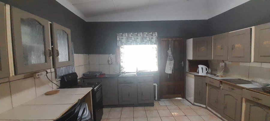 12 Bedroom Property for Sale in Tugela Mouth KwaZulu-Natal