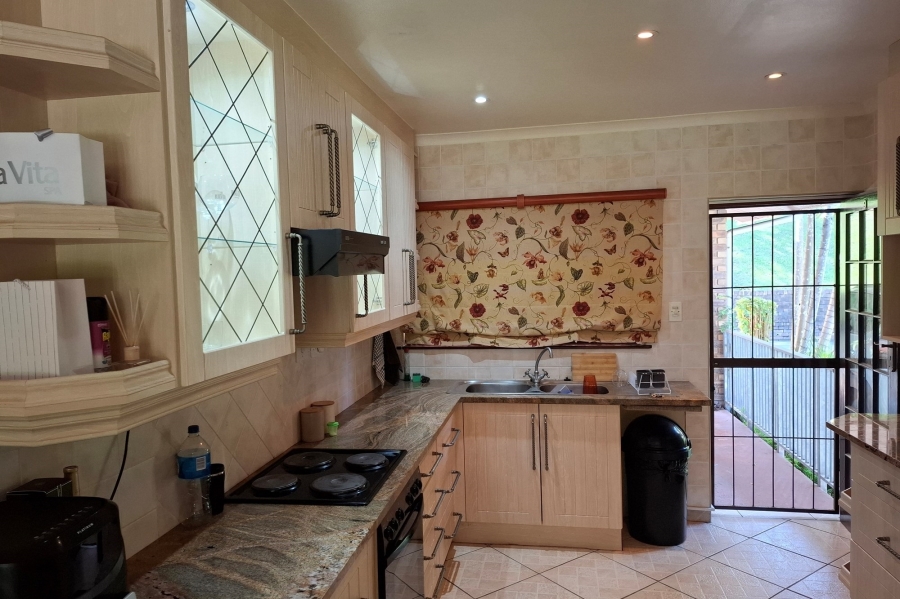 To Let 2 Bedroom Property for Rent in Margate KwaZulu-Natal
