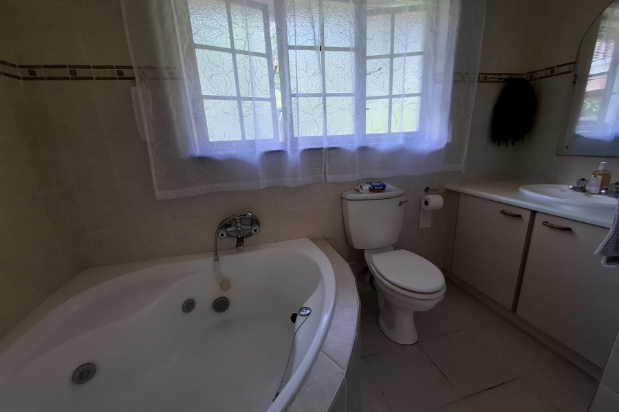 To Let 2 Bedroom Property for Rent in Margate KwaZulu-Natal