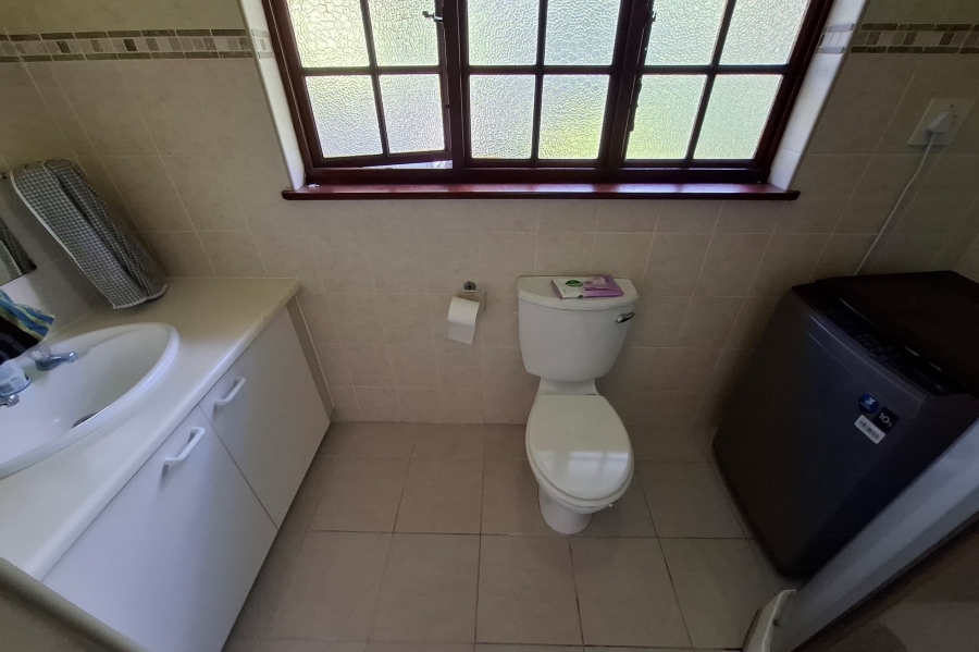 To Let 2 Bedroom Property for Rent in Margate KwaZulu-Natal