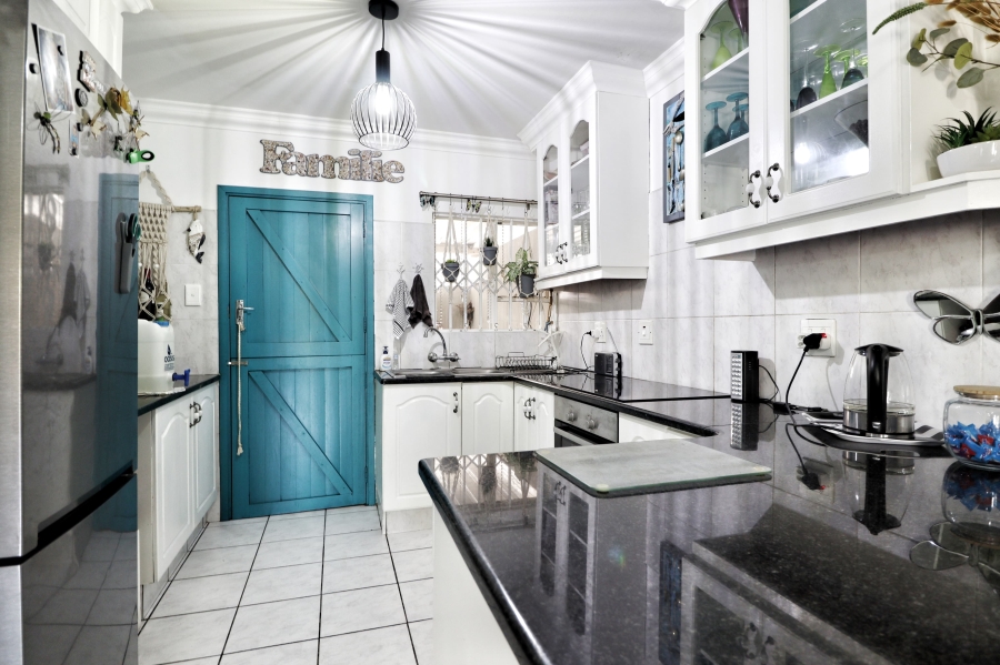 2 Bedroom Property for Sale in Meer En See KwaZulu-Natal