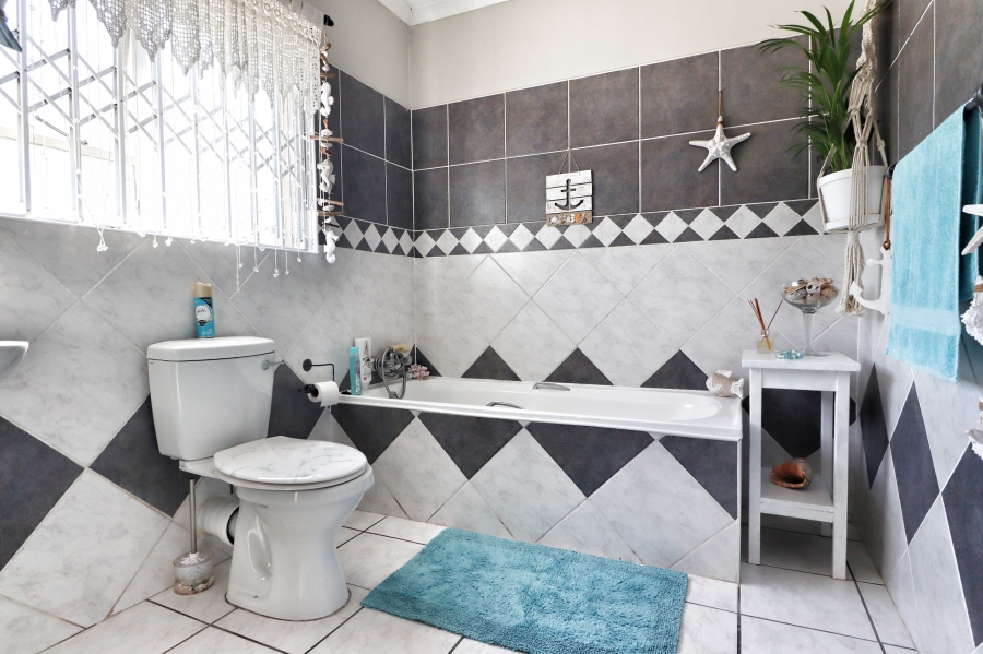 2 Bedroom Property for Sale in Meer En See KwaZulu-Natal