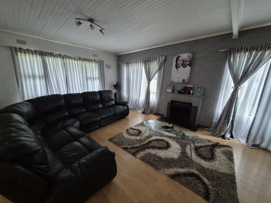 5 Bedroom Property for Sale in Hiltara Park KwaZulu-Natal