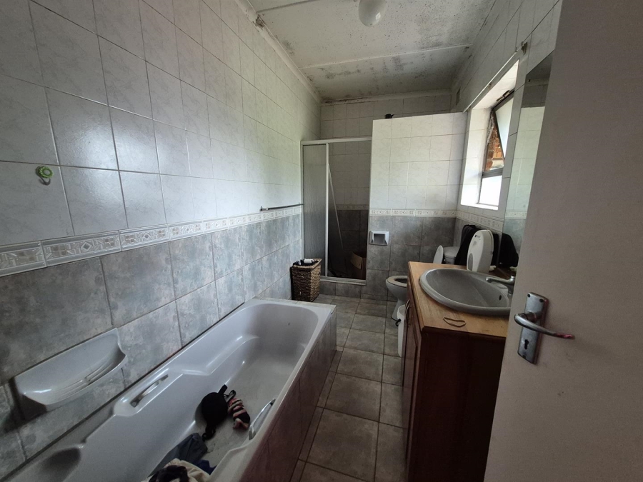 5 Bedroom Property for Sale in Hiltara Park KwaZulu-Natal