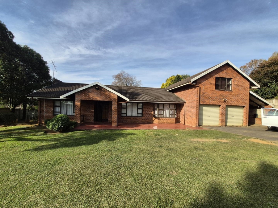 5 Bedroom Property for Sale in Hiltara Park KwaZulu-Natal