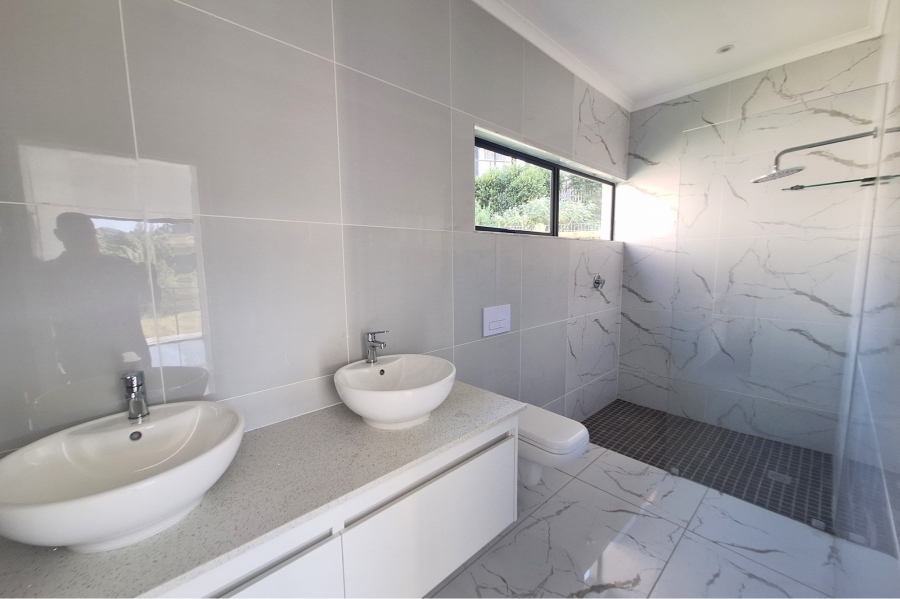 To Let 4 Bedroom Property for Rent in Palm Lakes Estate KwaZulu-Natal