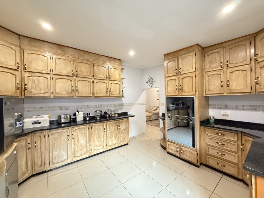 5 Bedroom Property for Sale in Blythedale KwaZulu-Natal