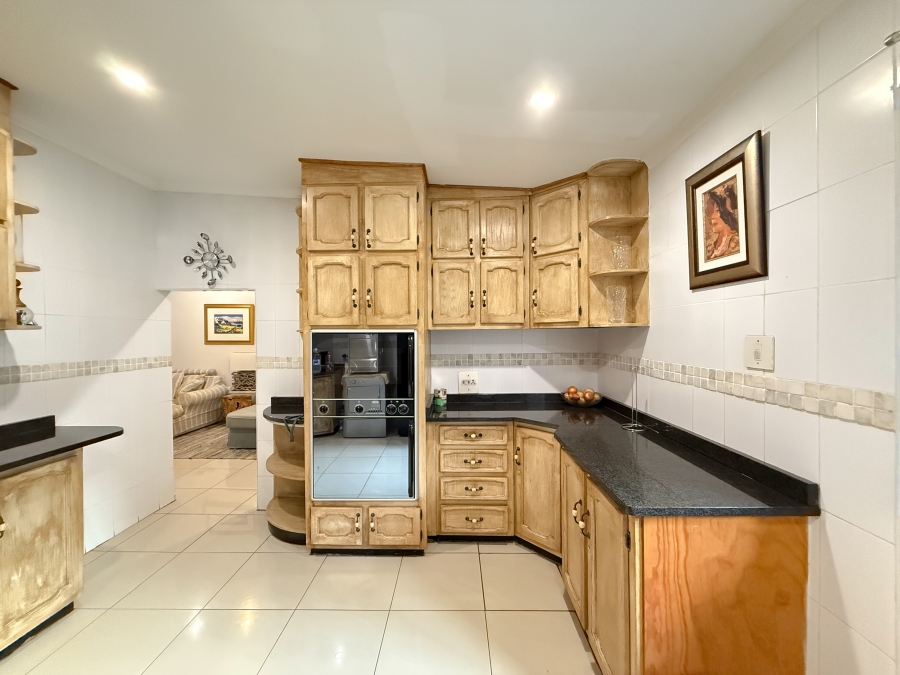 5 Bedroom Property for Sale in Blythedale KwaZulu-Natal