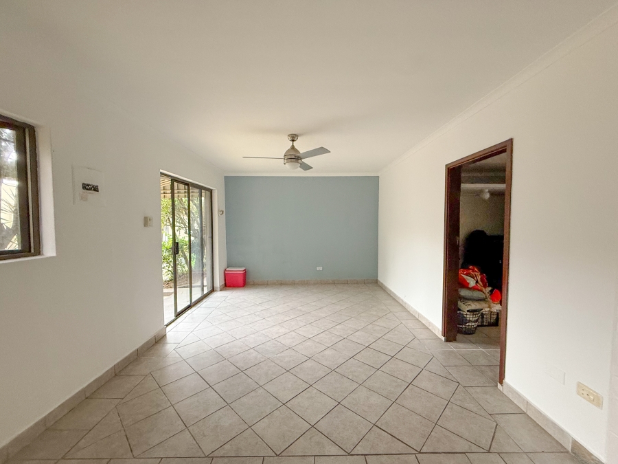 5 Bedroom Property for Sale in Blythedale KwaZulu-Natal