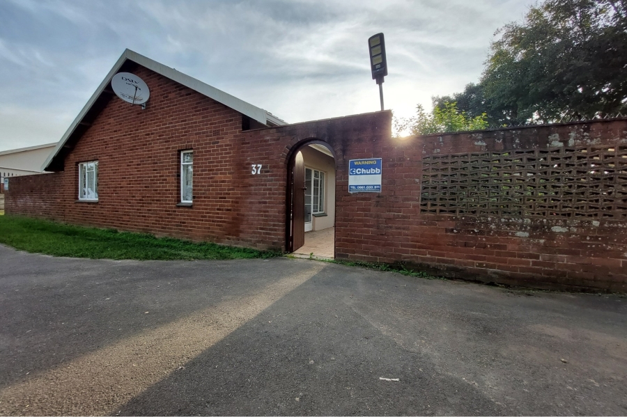 To Let 4 Bedroom Property for Rent in Cleland KwaZulu-Natal