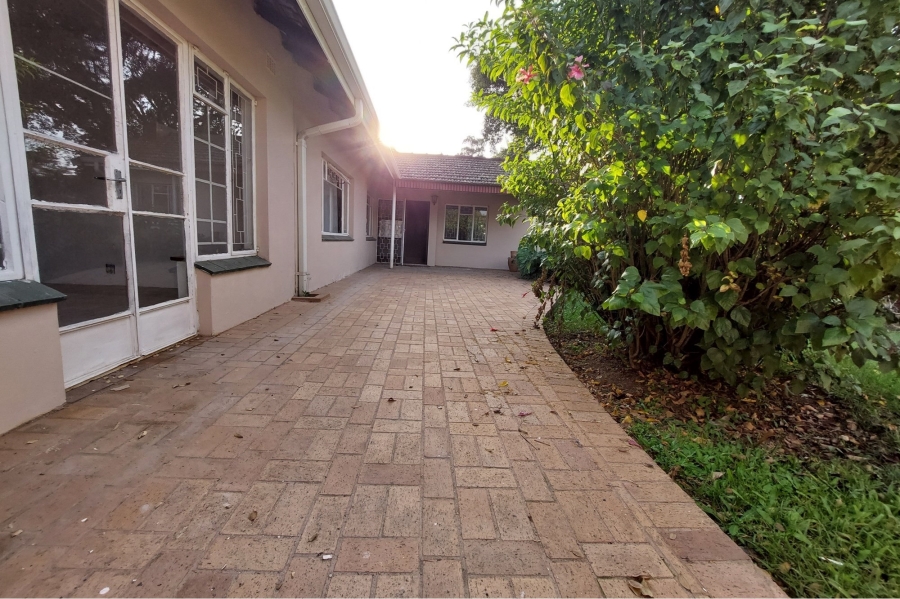 To Let 4 Bedroom Property for Rent in Cleland KwaZulu-Natal