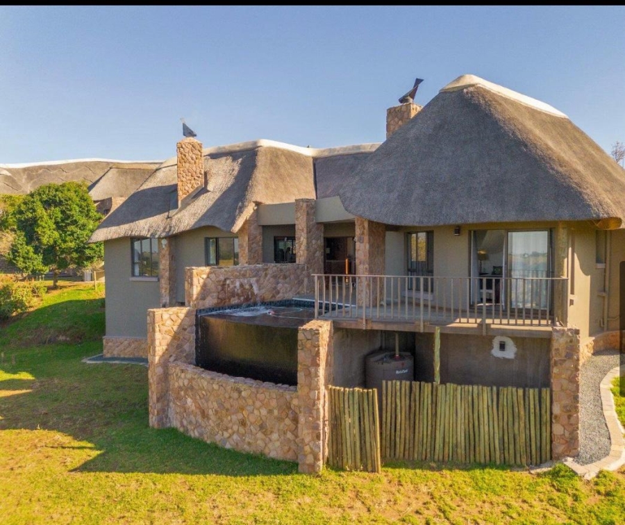 5 Bedroom Property for Sale in Assagay KwaZulu-Natal