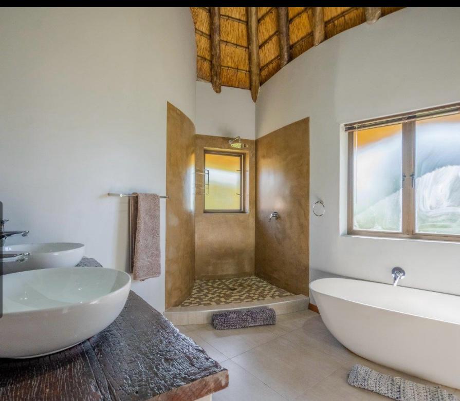 5 Bedroom Property for Sale in Assagay KwaZulu-Natal